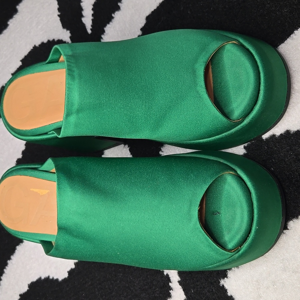 Ganni Green Mules & Clogs Vibrant Design - Picture 9 of 10